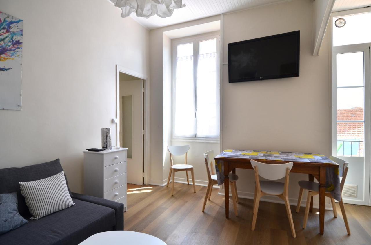 Superbe Appartement 5 Personnes Plein Coeur Centre-Ville Quartier Du Port De Nizza Kültér fotó
