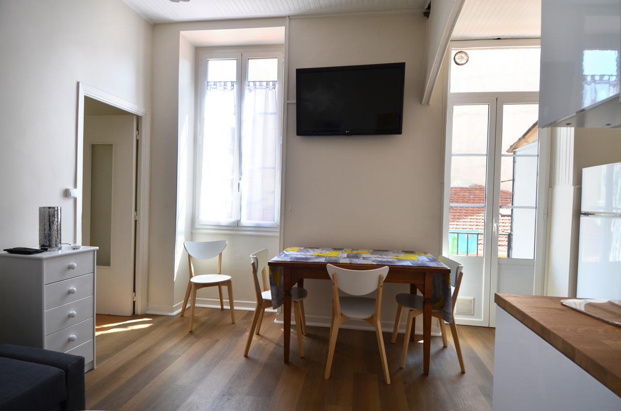 Superbe Appartement 5 Personnes Plein Coeur Centre-Ville Quartier Du Port De Nizza Kültér fotó